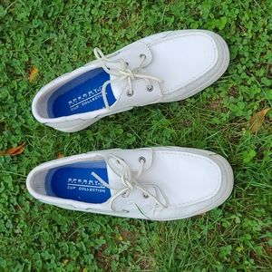Sperry boat shoes